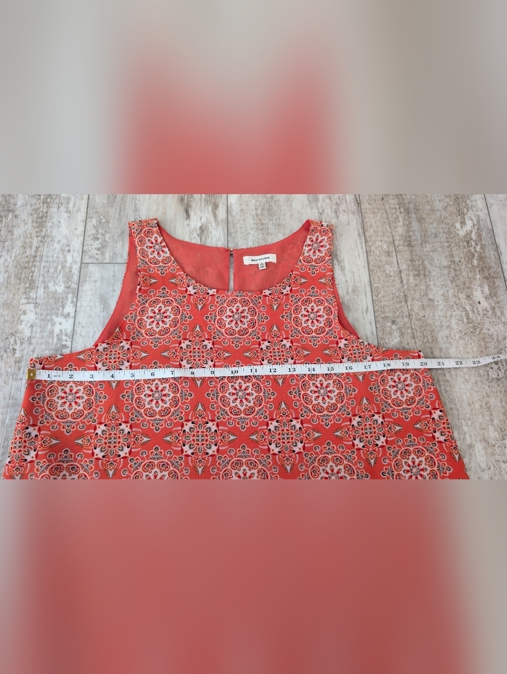 Max Studio Coral Medallion Border Tank - Picture 7 of 8
